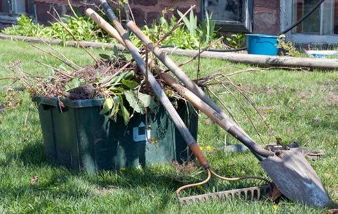 9. DEȘEURI BIODEGRADABILE(VEGETALE, INCLUSIV IARBA)